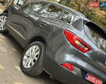 Серый Рено Kadjar, объемом двигателя 1.5 л и пробегом 167 тыс. км за 15850 $, фото 76 на Automoto.ua