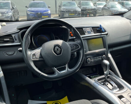 Серый Рено Kadjar, объемом двигателя 1.5 л и пробегом 57 тыс. км за 18800 $, фото 10 на Automoto.ua