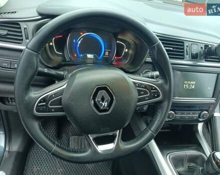 Серый Рено Kadjar, объемом двигателя 1.6 л и пробегом 238 тыс. км за 15800 $, фото 19 на Automoto.ua