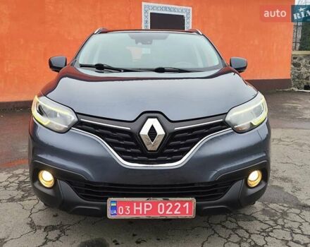 Серый Рено Kadjar, объемом двигателя 1.5 л и пробегом 215 тыс. км за 15300 $, фото 2 на Automoto.ua