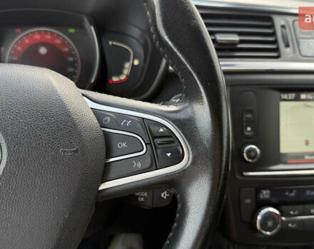 Серый Рено Kadjar, объемом двигателя 1.6 л и пробегом 245 тыс. км за 15000 $, фото 24 на Automoto.ua