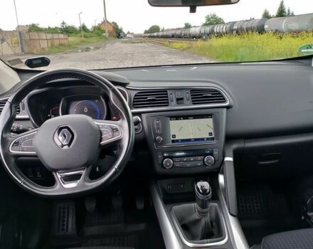 Серый Рено Kadjar, объемом двигателя 1.6 л и пробегом 45 тыс. км за 9400 $, фото 13 на Automoto.ua