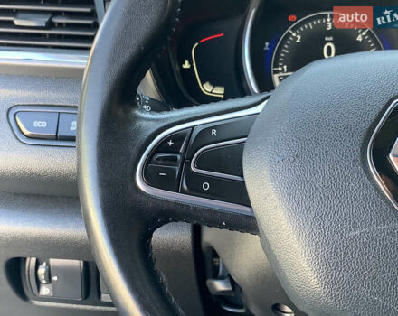 Серый Рено Kadjar, объемом двигателя 1.5 л и пробегом 247 тыс. км за 15555 $, фото 44 на Automoto.ua