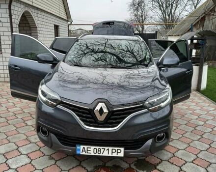 Серый Рено Kadjar, объемом двигателя 1.46 л и пробегом 225 тыс. км за 16500 $, фото 2 на Automoto.ua