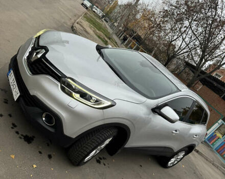 Серый Рено Kadjar, объемом двигателя 1.46 л и пробегом 124 тыс. км за 17200 $, фото 5 на Automoto.ua