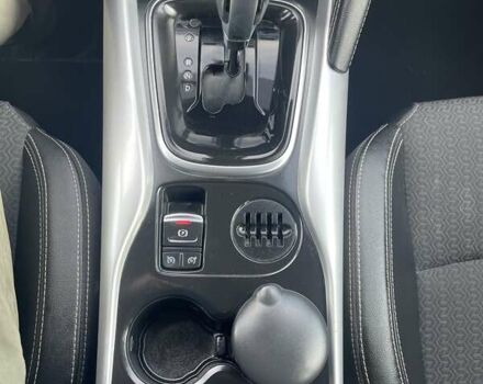 Серый Рено Kadjar, объемом двигателя 1.46 л и пробегом 225 тыс. км за 14900 $, фото 11 на Automoto.ua