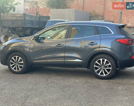 Серый Рено Kadjar, объемом двигателя 1.46 л и пробегом 182 тыс. км за 16500 $, фото 3 на Automoto.ua