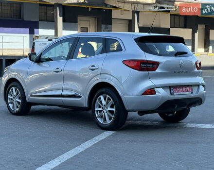Серый Рено Kadjar, объемом двигателя 1.5 л и пробегом 142 тыс. км за 15750 $, фото 6 на Automoto.ua