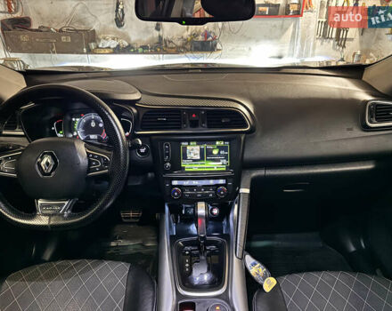 Серый Рено Kadjar, объемом двигателя 1.46 л и пробегом 260 тыс. км за 15500 $, фото 17 на Automoto.ua