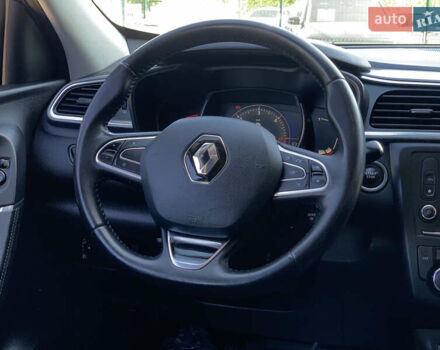 Серый Рено Kadjar, объемом двигателя 1.5 л и пробегом 247 тыс. км за 15555 $, фото 43 на Automoto.ua