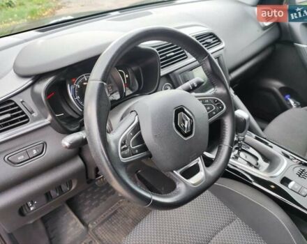 Сірий Рено Kadjar, об'ємом двигуна 1.46 л та пробігом 250 тис. км за 14500 $, фото 11 на Automoto.ua