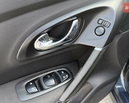 Серый Рено Kadjar, объемом двигателя 1.6 л и пробегом 245 тыс. км за 15000 $, фото 18 на Automoto.ua