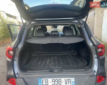Серый Рено Kadjar, объемом двигателя 1.46 л и пробегом 225 тыс. км за 14950 $, фото 19 на Automoto.ua