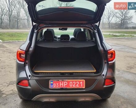 Серый Рено Kadjar, объемом двигателя 1.5 л и пробегом 215 тыс. км за 15300 $, фото 50 на Automoto.ua