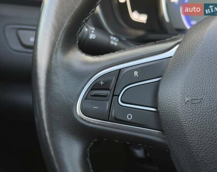 Серый Рено Kadjar, объемом двигателя 1.46 л и пробегом 124 тыс. км за 16500 $, фото 59 на Automoto.ua