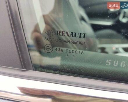 Серый Рено Kadjar, объемом двигателя 1.46 л и пробегом 191 тыс. км за 18900 $, фото 13 на Automoto.ua