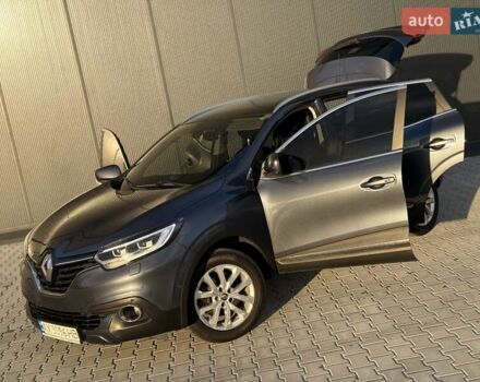 Серый Рено Kadjar, объемом двигателя 1.46 л и пробегом 124 тыс. км за 16500 $, фото 63 на Automoto.ua