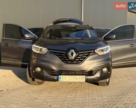 Серый Рено Kadjar, объемом двигателя 1.46 л и пробегом 124 тыс. км за 16500 $, фото 64 на Automoto.ua