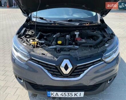 Серый Рено Kadjar, объемом двигателя 1.5 л и пробегом 171 тыс. км за 15700 $, фото 1 на Automoto.ua