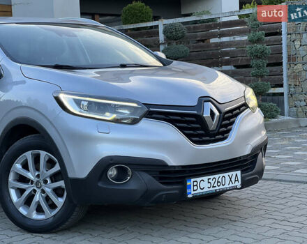 Серый Рено Kadjar, объемом двигателя 1.5 л и пробегом 199 тыс. км за 12900 $, фото 4 на Automoto.ua