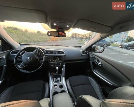 Сірий Рено Kadjar, об'ємом двигуна 1.2 л та пробігом 165 тис. км за 14700 $, фото 19 на Automoto.ua