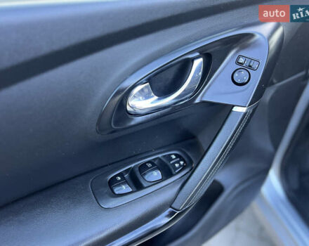 Серый Рено Kadjar, объемом двигателя 1.5 л и пробегом 199 тыс. км за 12900 $, фото 22 на Automoto.ua