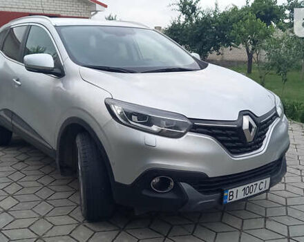 Серый Рено Kadjar, объемом двигателя 1.46 л и пробегом 66 тыс. км за 18450 $, фото 3 на Automoto.ua