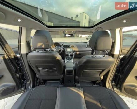 Серый Рено Kadjar, объемом двигателя 1.46 л и пробегом 124 тыс. км за 16500 $, фото 56 на Automoto.ua