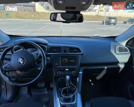 Серый Рено Kadjar, объемом двигателя 1.2 л и пробегом 160 тыс. км за 14500 $, фото 28 на Automoto.ua