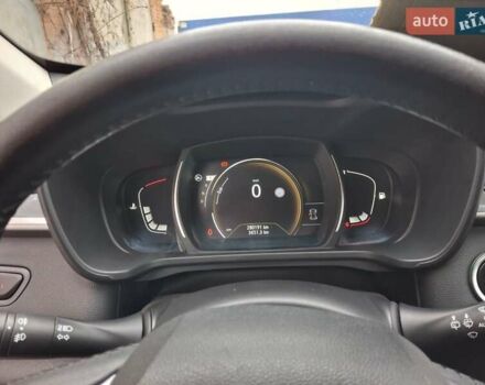 Серый Рено Kadjar, объемом двигателя 1.5 л и пробегом 280 тыс. км за 13500 $, фото 16 на Automoto.ua