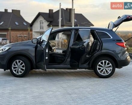 Серый Рено Kadjar, объемом двигателя 1.46 л и пробегом 124 тыс. км за 16500 $, фото 50 на Automoto.ua