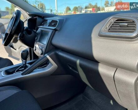 Серый Рено Kadjar, объемом двигателя 1.2 л и пробегом 160 тыс. км за 14500 $, фото 32 на Automoto.ua