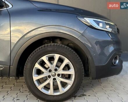Серый Рено Kadjar, объемом двигателя 1.46 л и пробегом 124 тыс. км за 16500 $, фото 12 на Automoto.ua