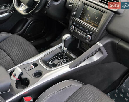 Рено Kadjar 2018 в Луцке на Automoto.ua Серый Рено Kadjar, объемом двигателя 1.5 л и пробегом 116 тыс. км за 20700 $, фото 50 на Automoto.ua