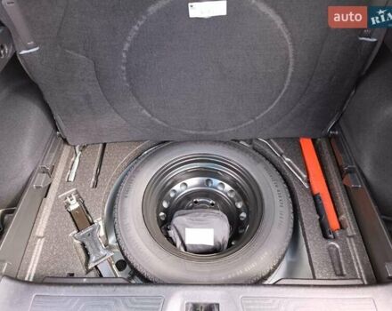 Серый Рено Kadjar, объемом двигателя 1.46 л и пробегом 190 тыс. км за 16500 $, фото 23 на Automoto.ua