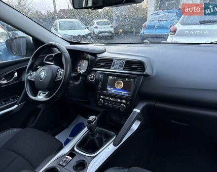 Рено Kadjar 2018 в Луцке на Automoto.ua Серый Рено Kadjar, объемом двигателя 1.6 л и пробегом 201 тыс. км за 12300 $, фото 29 на Automoto.ua