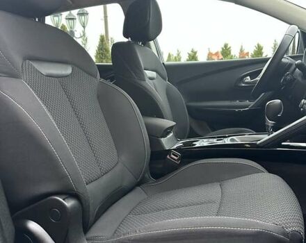 Серый Рено Kadjar, объемом двигателя 1.46 л и пробегом 152 тыс. км за 16999 $, фото 79 на Automoto.ua