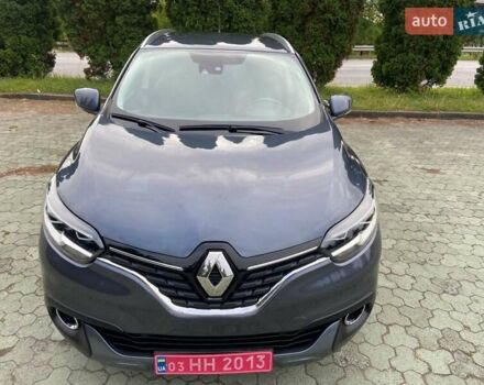 Серый Рено Kadjar, объемом двигателя 1.5 л и пробегом 77 тыс. км за 15500 $, фото 1 на Automoto.ua