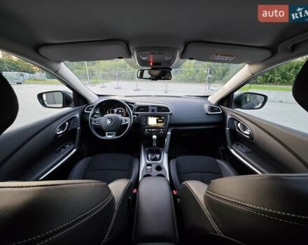 Серый Рено Kadjar, объемом двигателя 1.5 л и пробегом 134 тыс. км за 19350 $, фото 81 на Automoto.ua