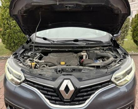 Серый Рено Kadjar, объемом двигателя 1.46 л и пробегом 152 тыс. км за 16999 $, фото 102 на Automoto.ua