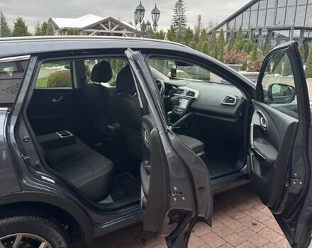 Серый Рено Kadjar, объемом двигателя 1.46 л и пробегом 152 тыс. км за 16999 $, фото 98 на Automoto.ua