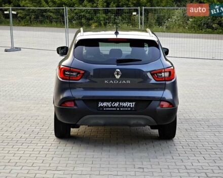 Серый Рено Kadjar, объемом двигателя 1.5 л и пробегом 134 тыс. км за 19350 $, фото 7 на Automoto.ua