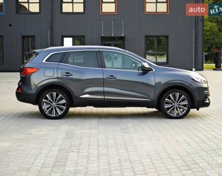 Серый Рено Kadjar, объемом двигателя 1.5 л и пробегом 134 тыс. км за 19350 $, фото 5 на Automoto.ua