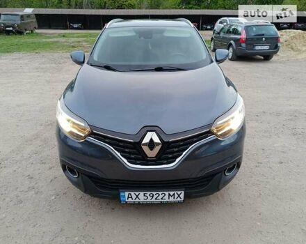 Сірий Рено Kadjar, об'ємом двигуна 1.46 л та пробігом 192 тис. км за 18000 $, фото 3 на Automoto.ua