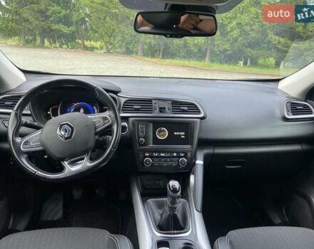 Серый Рено Kadjar, объемом двигателя 1.5 л и пробегом 77 тыс. км за 15500 $, фото 43 на Automoto.ua