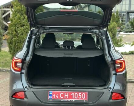 Серый Рено Kadjar, объемом двигателя 1.46 л и пробегом 152 тыс. км за 16999 $, фото 117 на Automoto.ua
