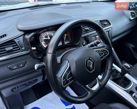 Рено Kadjar 2018 в Луцке на Automoto.ua Серый Рено Kadjar, объемом двигателя 1.6 л и пробегом 201 тыс. км за 12300 $, фото 25 на Automoto.ua