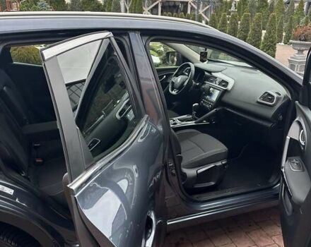 Серый Рено Kadjar, объемом двигателя 1.46 л и пробегом 152 тыс. км за 16999 $, фото 99 на Automoto.ua