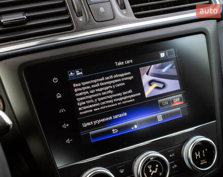 Серый Рено Kadjar, объемом двигателя 0 л и пробегом 77 тыс. км за 15900 $, фото 57 на Automoto.ua