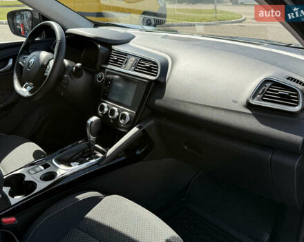 Серый Рено Kadjar, объемом двигателя 1.5 л и пробегом 184 тыс. км за 19100 $, фото 8 на Automoto.ua